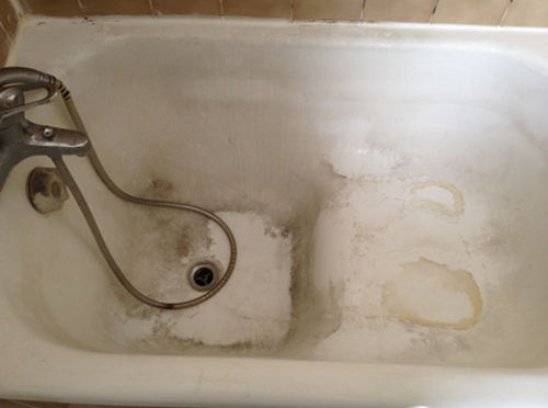 Vétusté des sanitaires, évier et meubles sous-évier